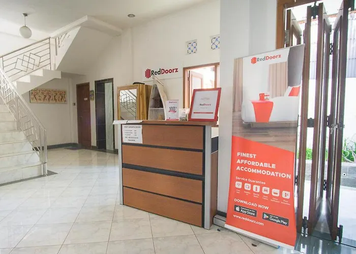 Reddoorz @ Jalan Gatot Subroto Pensión 2*