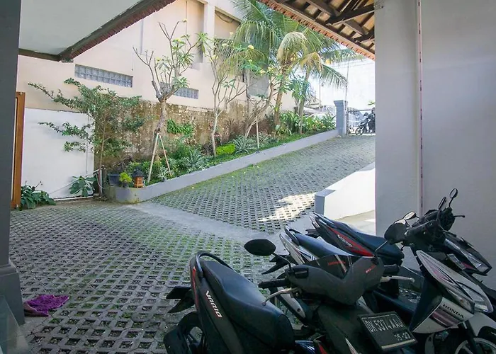 Pensión Reddoorz @ Jalan Gatot Subroto