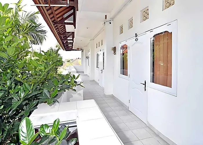 Reddoorz @ Jalan Gatot Subroto Pensión 2*
