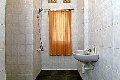 Pensión Reddoorz @ Jalan Gatot Subroto Denpasar